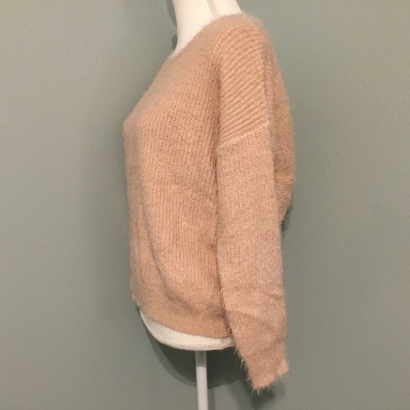 🍂 Knot Accent Open Back Sweater - Picture 7 of 8